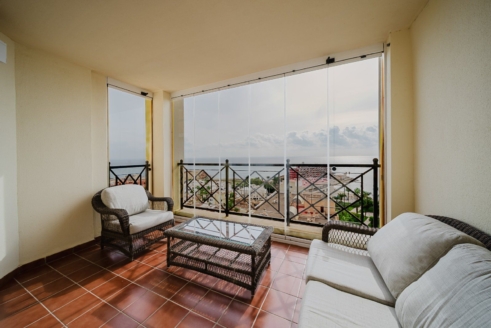 Apartment in Playa de Los Locos – EE10031