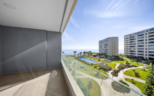 Apartamento en Punta Prima, Torrevieja – EE10402