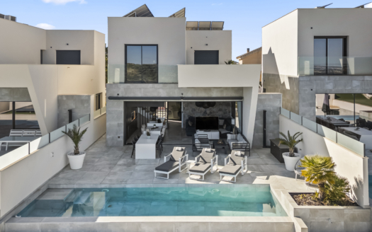 Chalet en Ciudad Quesada – EE10678